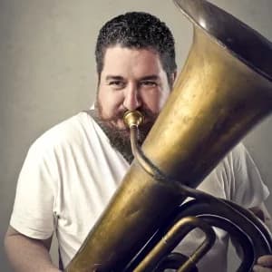 Camera Framing when you Create a song on Djaminn 

Frame yourself properly for the video. Check out this guide for tips on engaging videos!.